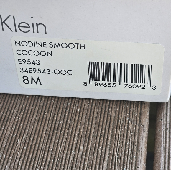 Shoes - Picture 2 of 9